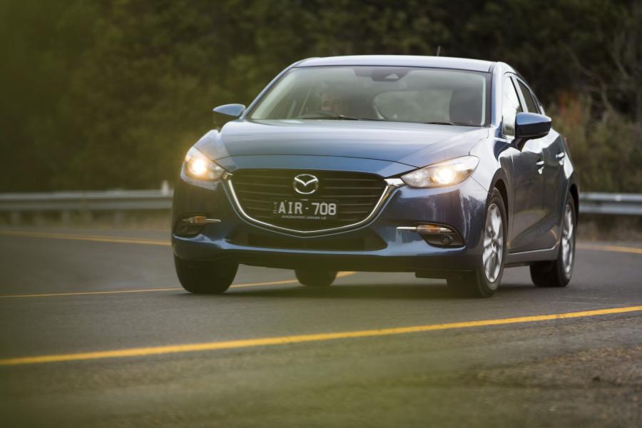  Mazda3 Maxx Hatchback 2016 года  (AU) (фото 5 из 22)